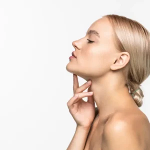 Hidratación intensiva y efecto relleno visible desde la primera aplicación.